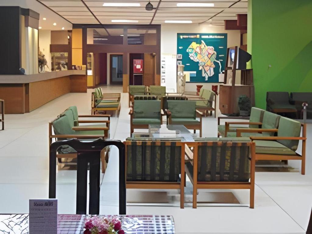Ubon Hotel Ubon Ratchathani Buitenkant foto