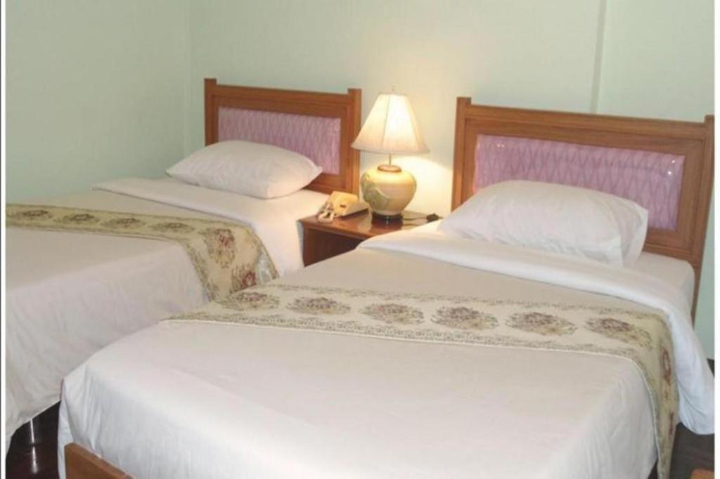 Ubon Hotel Ubon Ratchathani Buitenkant foto