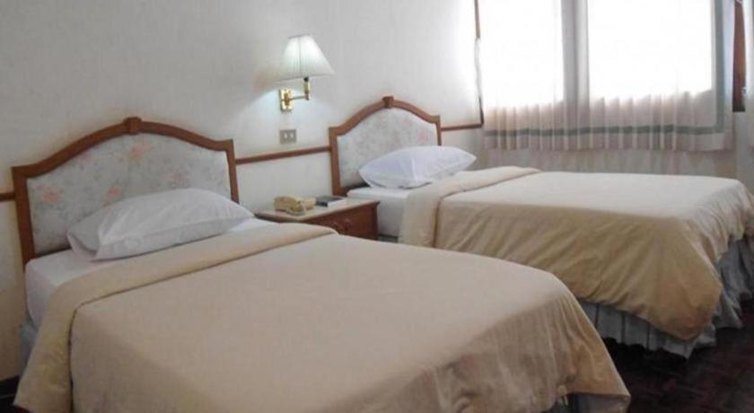 Ubon Hotel Ubon Ratchathani Buitenkant foto