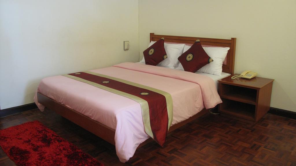 Ubon Hotel Ubon Ratchathani Buitenkant foto